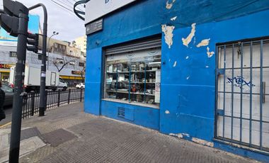 ALQUILER LOCAL COMERCIAL EN ESQUINA/AVENIDAS