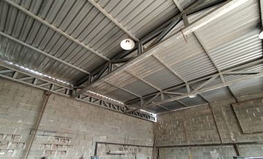 VENTA GALPON CON OFICINA EN BARRIO PARQUE LICEO