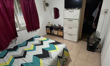 Casa en venta mas local comercial Parque Republica