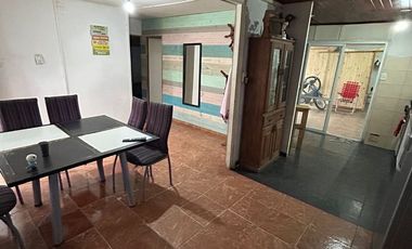 Casa en venta mas local comercial Parque Republica