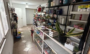 Casa en venta mas local comercial Parque Republica
