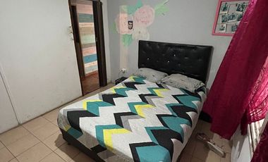 Casa en venta mas local comercial Parque Republica