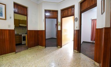 VENTA CASA 4 AMB C/ PATIO Y TERRAZA EN CIUDADELA