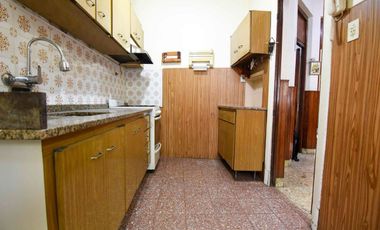 VENTA CASA 4 AMB C/ PATIO Y TERRAZA EN CIUDADELA