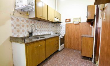 VENTA CASA 4 AMB C/ PATIO Y TERRAZA EN CIUDADELA