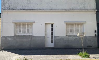 VENTA CASA 4 AMB C/ PATIO Y TERRAZA EN CIUDADELA