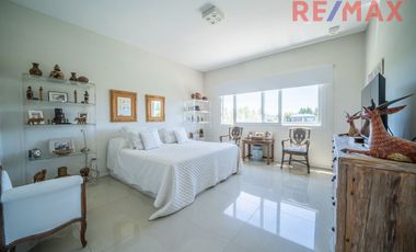 Venta Casa al Agua 6 Ambientes Los Sauces Nordelta