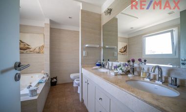 Venta Casa al Agua 6 Ambientes Los Sauces Nordelta