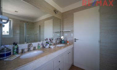 Venta Casa al Agua 6 Ambientes Los Sauces Nordelta