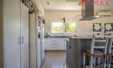 Venta Casa al Agua 6 Ambientes Los Sauces Nordelta