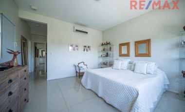 Venta Casa al Agua 6 Ambientes Los Sauces Nordelta