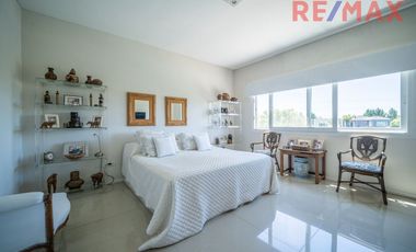 Venta Casa al Agua 6 Ambientes Los Sauces Nordelta