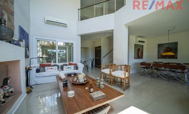 Venta Casa al Agua 6 Ambientes Los Sauces Nordelta