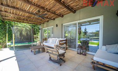 Venta Casa al Agua 6 Ambientes Los Sauces Nordelta