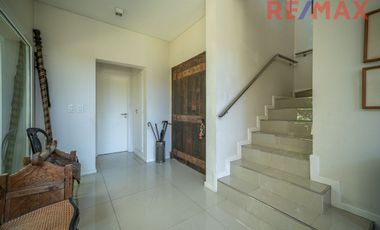 Venta Casa al Agua 6 Ambientes Los Sauces Nordelta