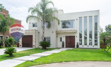 CASA VENTA 5 AMB A LA LAGUNA TERRALAGOS , CANNING