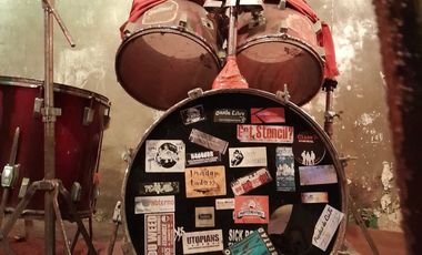 ALQUILER BAR TEMÁTICO ROCKERO CORRIENTES Y CALLAO