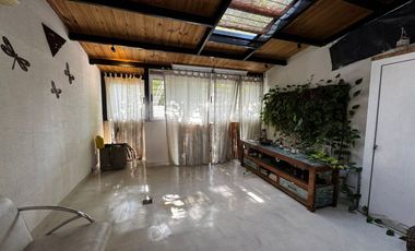 VENTA CASA  5 AMB CON PILETA  REMEDIOS DE ESCALADA