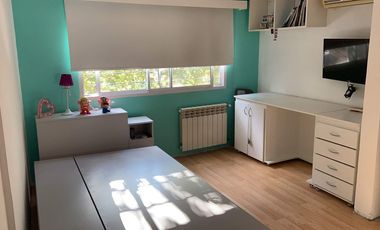 VENTA CASA  5 AMB CON PILETA  REMEDIOS DE ESCALADA