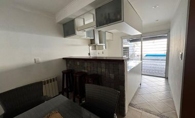VENTA CASA  5 AMB CON PILETA  REMEDIOS DE ESCALADA