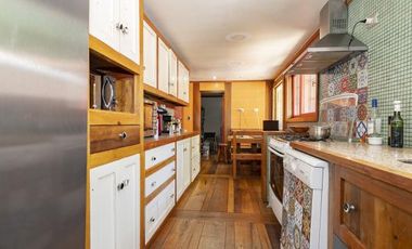 ¡OPORTUNIDAD! ¡BAJÓ DE PRECIO!/Gino Girardi - Casa - Venta