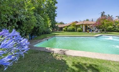 ¡OPORTUNIDAD! ¡BAJÓ DE PRECIO!/Gino Girardi - Casa - Venta