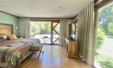 ¡OPORTUNIDAD! ¡BAJÓ DE PRECIO!/Gino Girardi - Casa - Venta