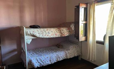 CASA EN ALQUILER EN VILLA ADELINA CON JARDIN