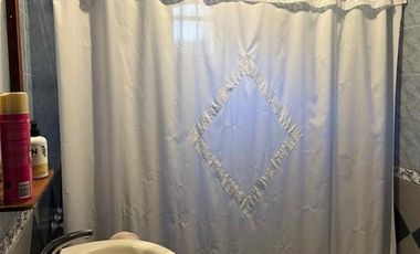 CASA EN ALQUILER EN VILLA ADELINA CON JARDIN