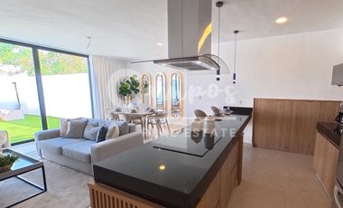 Townhouse de 2 pisos, 2 recamaras en privada en Cholul Yucatan  Escrituracion inmediata