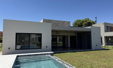 Venta | Casa a Estrenar en La Calesa, Pilara | VCO Propiedades
