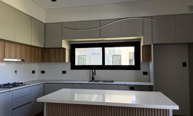 Venta | Casa a Estrenar en La Calesa, Pilara | VCO Propiedades