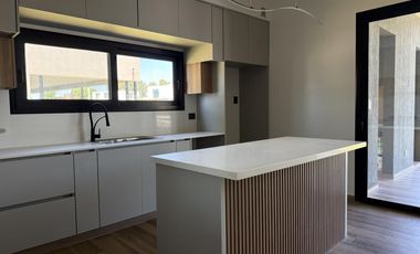 Venta | Casa a Estrenar en La Calesa, Pilara | VCO Propiedades