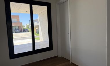 Venta | Casa a Estrenar en La Calesa, Pilara | VCO Propiedades