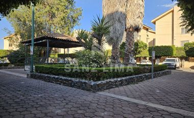 Plaza Alameda: Amplio departamento en segundo piso con 3 recámaras