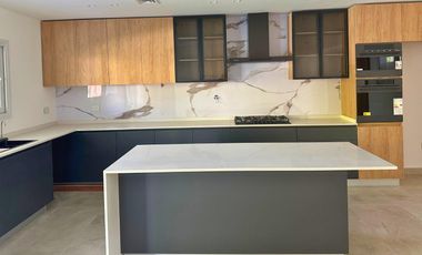 Casa 4 ambientes a estrenar! con piscina en VENTA
