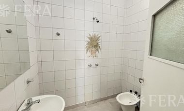 Alquiler Casa 3 ambientes con patio y parrilla en Villa Dominico