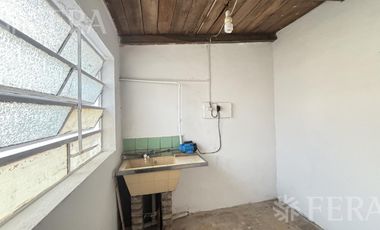 Alquiler Casa 3 ambientes con patio y parrilla en Villa Dominico