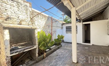 Alquiler Casa 3 ambientes con patio y parrilla en Villa Dominico
