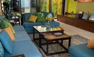 Casa en renta en Mérida Centro amueblada con piscina.