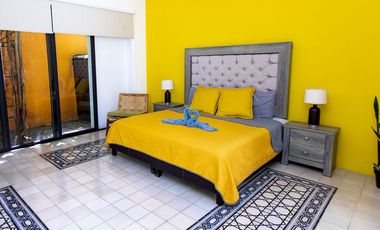 Casa en renta en Mérida Centro amueblada con piscina.