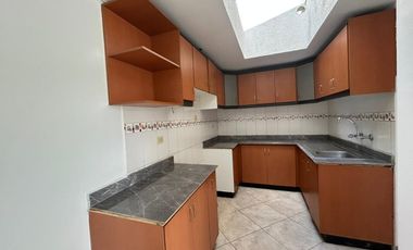 VENTA CASA EN CONJUNTO SIMON BOLIVAR SECTOR ENTRE CARCELEN Y PORTAL SHOPPING