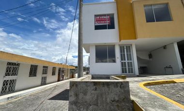 VENTA CASA EN CONJUNTO SIMON BOLIVAR SECTOR ENTRE CARCELEN Y PORTAL SHOPPING