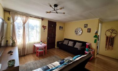 CASA A PASOS DEL METRO SANTA JULIA