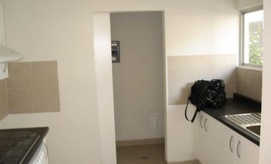 Departamento en renta en Nápoles. Cerca de Insurgentes y parque de la colonia. 2R | 2B | 2E | PB