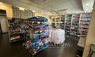 Local comercial en Av. Vitacura.