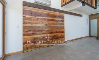 Moderna casa en condominio, con espectaculares espacios exteriores