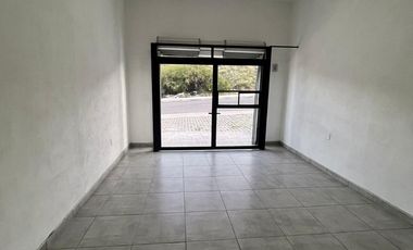 Local en renta El Monte San Pedrito Peñuelas