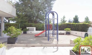 Departamento en venta con vista despejada, cercano a metro