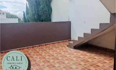 Casa en RENTA en Sendero de los Pinos